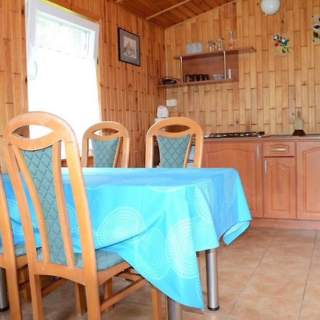 Gosciniec Hetman Bed and Breakfast Mikołajki Rum bild