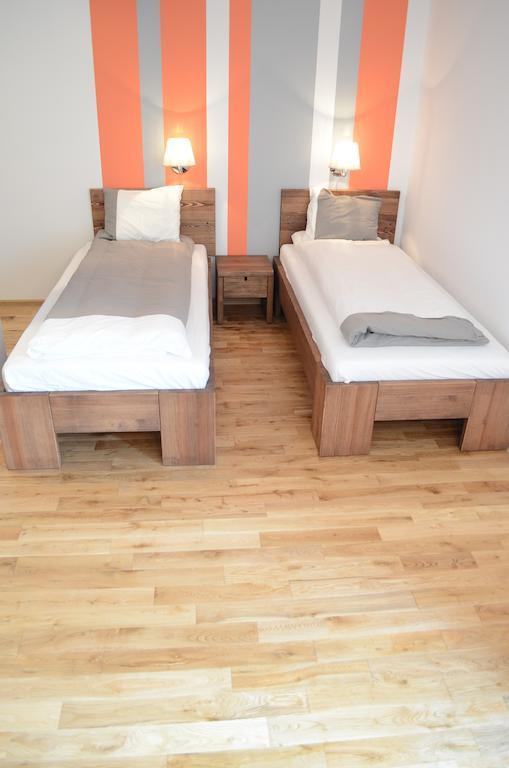 Gosciniec Hetman Bed and Breakfast Mikołajki Rum bild