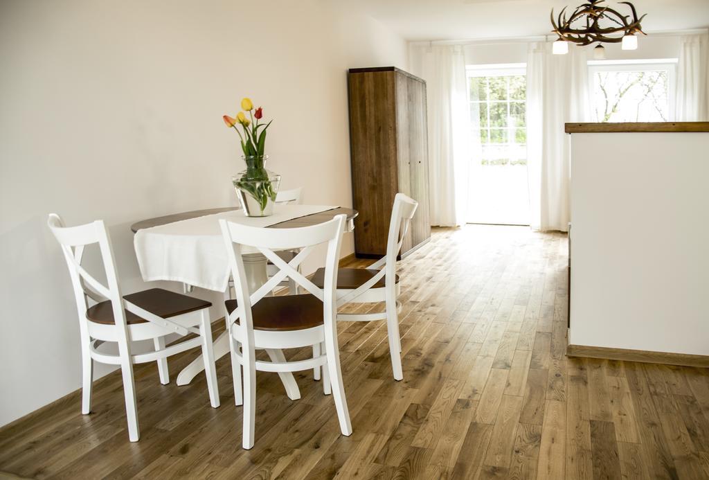 Gosciniec Hetman Bed and Breakfast Mikołajki Exteriör bild